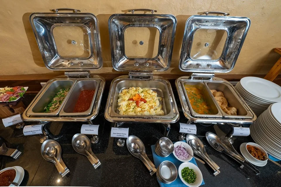 Breakfast buffet dishes
