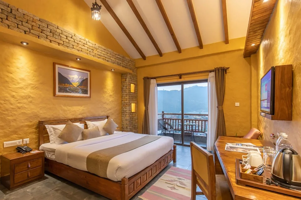 Super Deluxe Room with a balcony over the valley